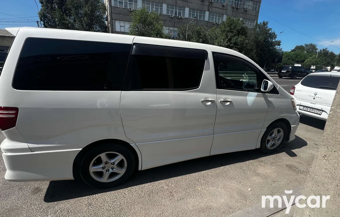 Toyota Alphard 2003