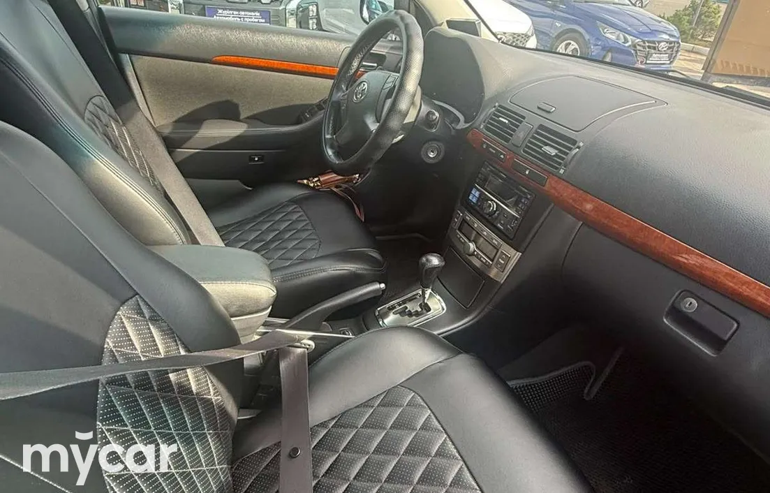 Toyota Avensis 2008