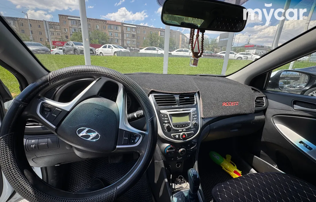 Hyundai Accent 2014
