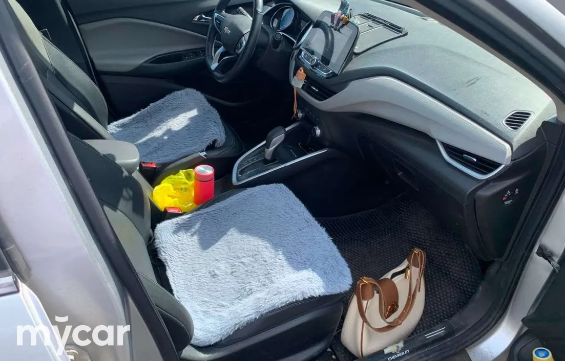 Chevrolet Onix 2023