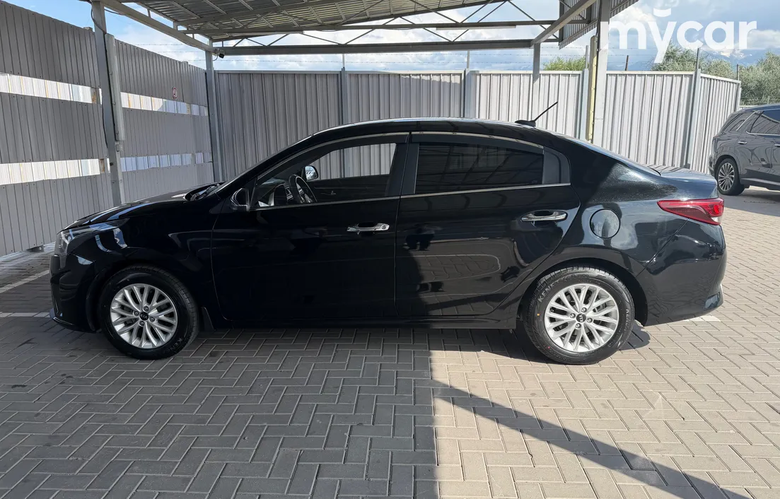 Kia Rio 2021