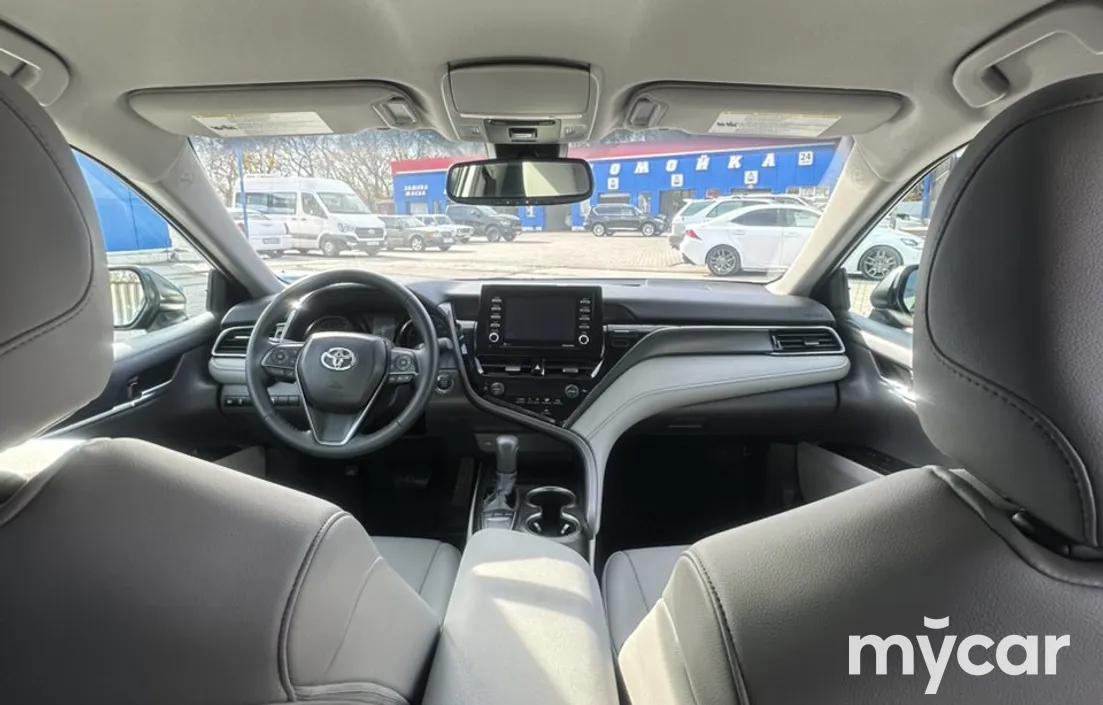 Toyota Camry 2022