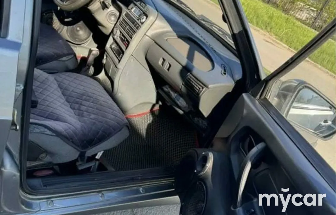 LADA 2115 2011