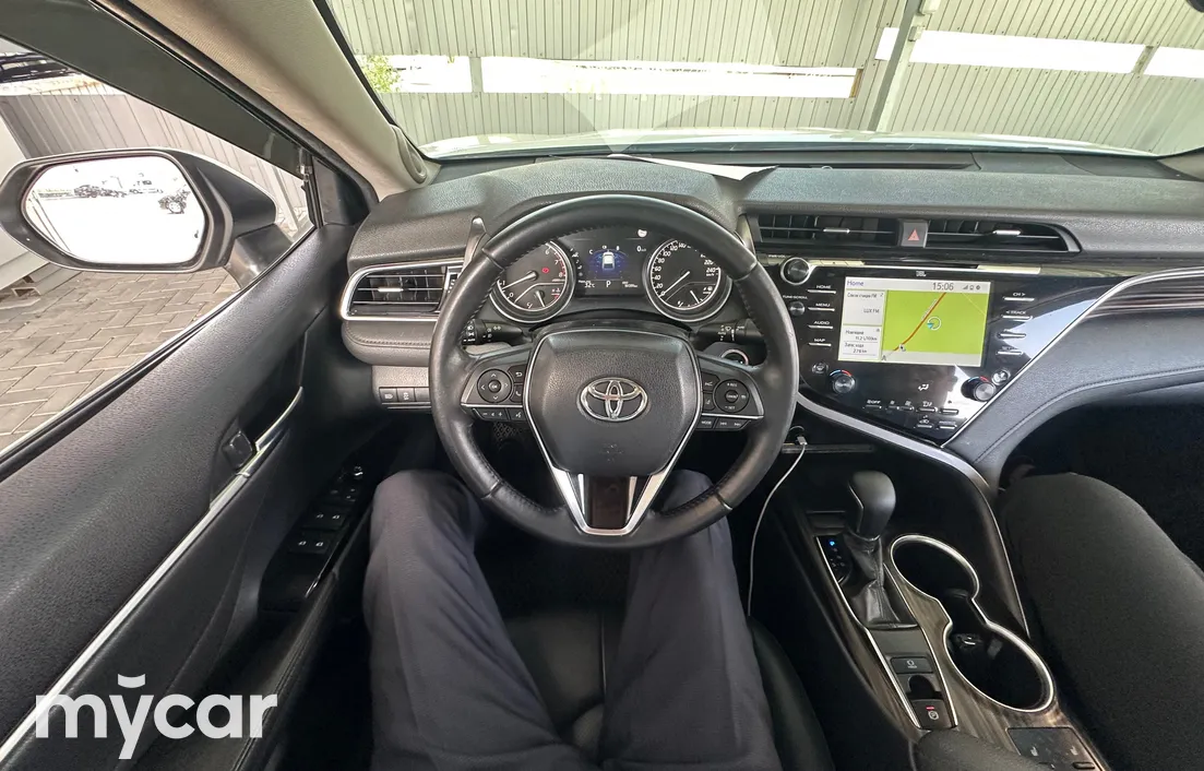 Toyota Camry 2018