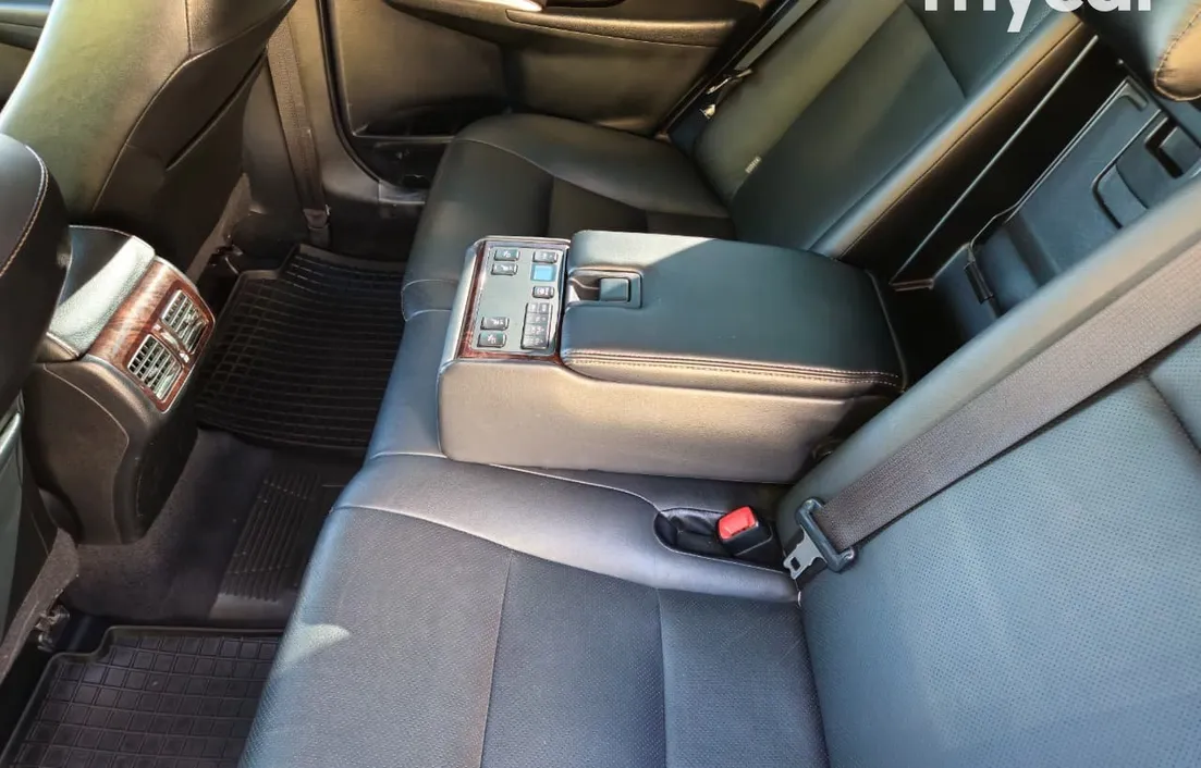 Toyota Camry 2015