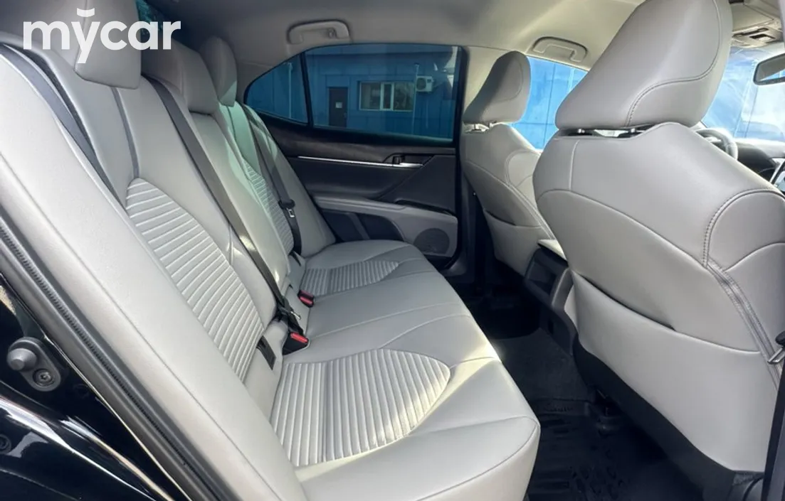 Toyota Camry 2022