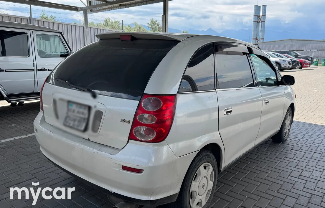 Toyota Nadia 1999