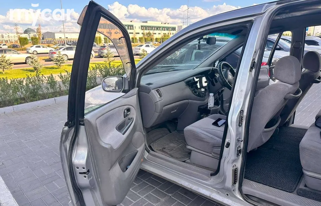 Mazda MPV 2002