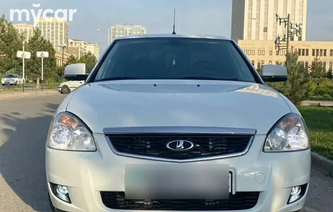 LADA Priora 2015