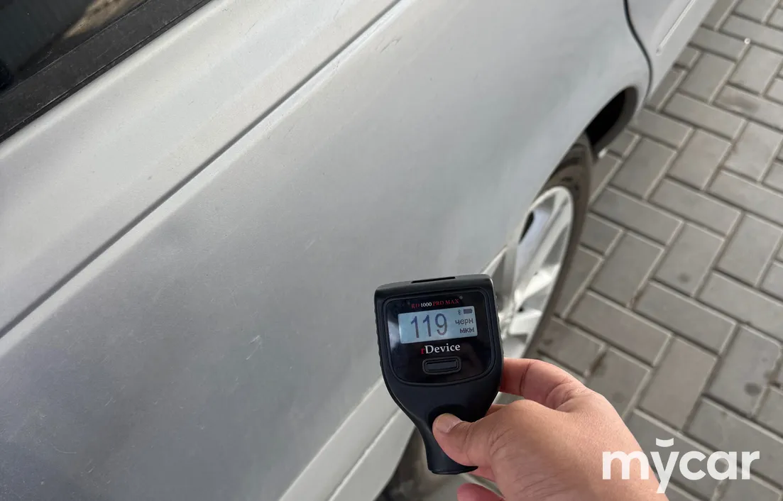 Nissan Presage 1998