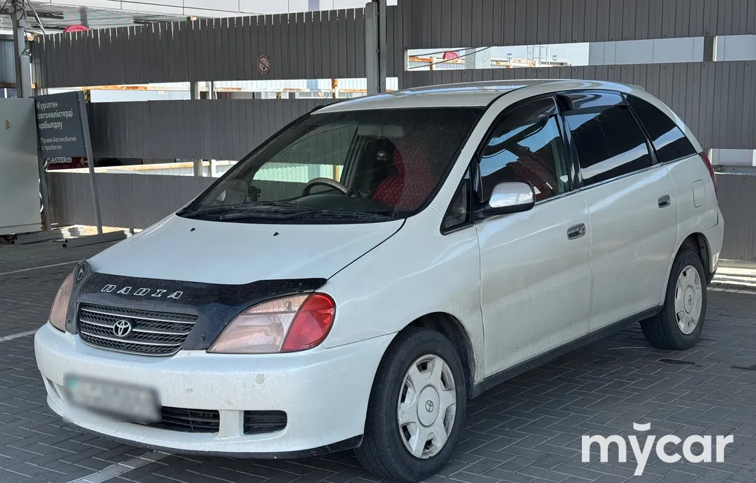 Toyota Nadia 1999