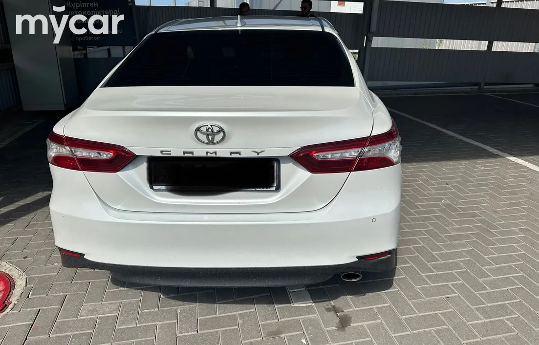 Toyota Camry 2018