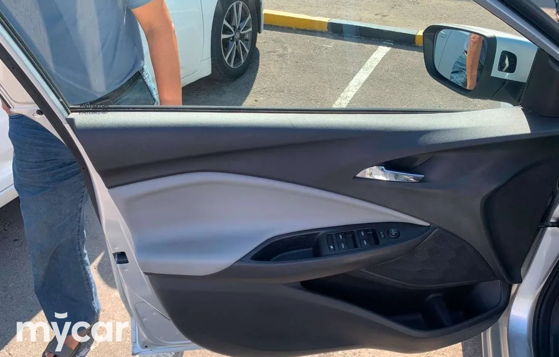 Chevrolet Onix 2025
