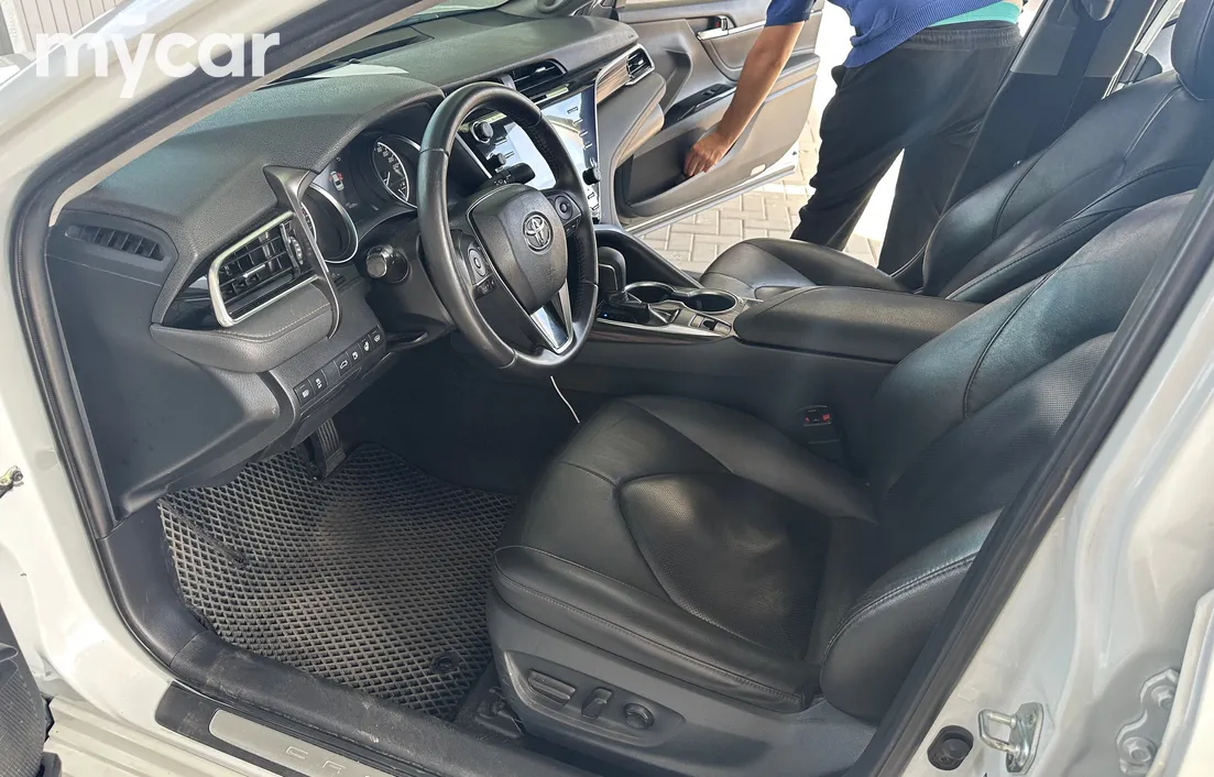 Toyota Camry 2018