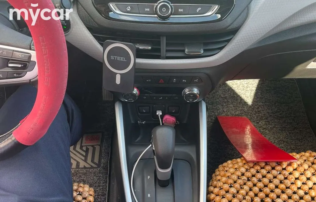 Chevrolet Onix 2023