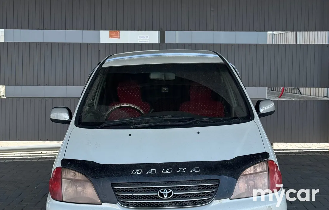 Toyota Nadia 1999