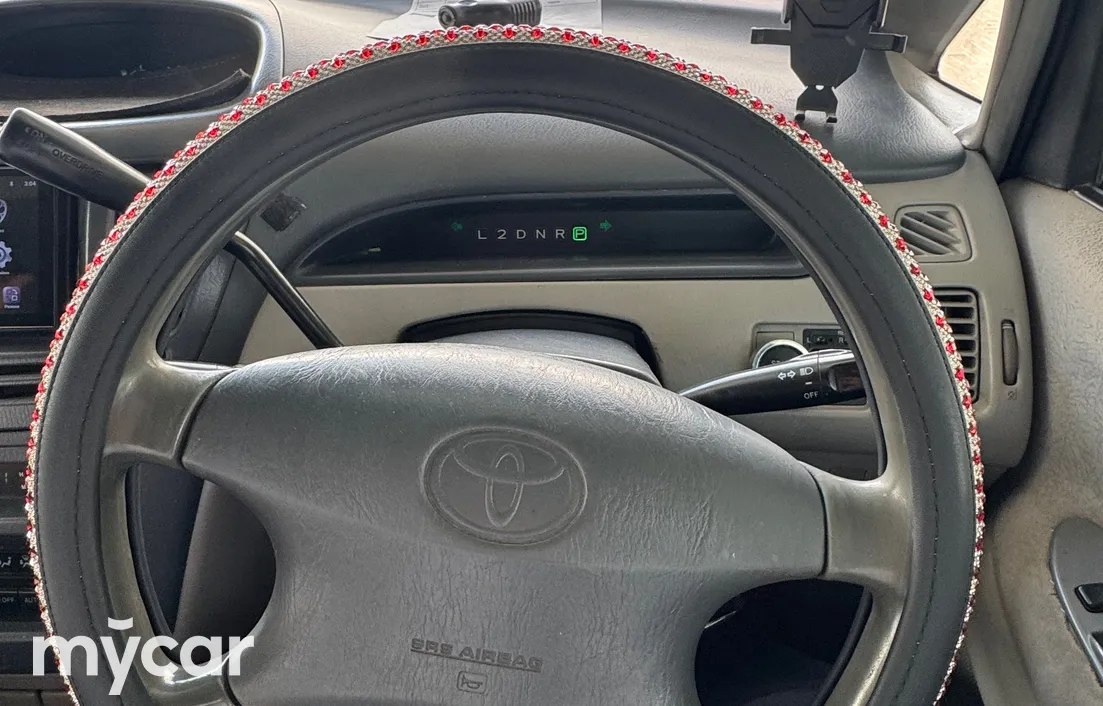 Toyota Nadia 1999