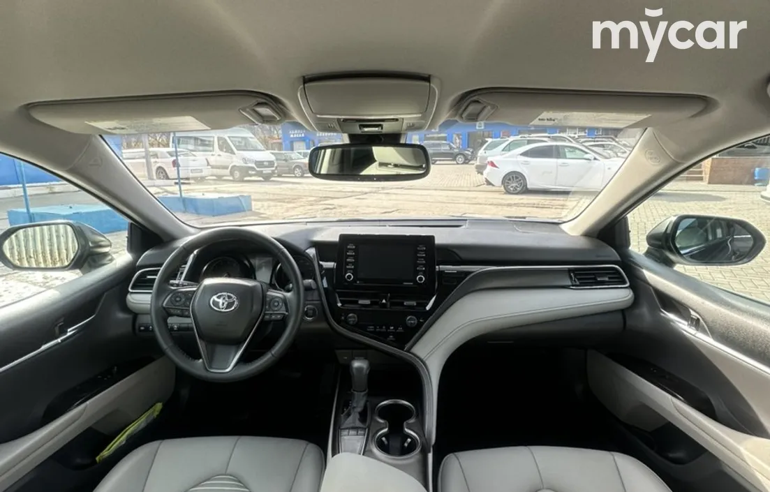 Toyota Camry 2022