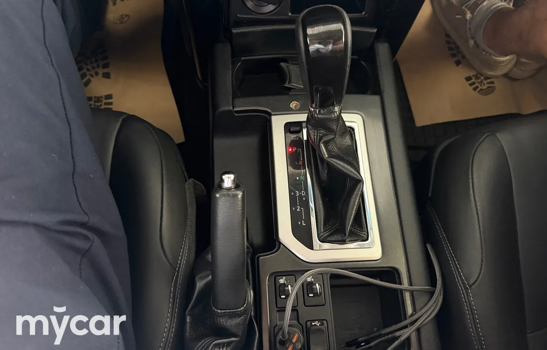 Toyota Land Cruiser Prado 2014