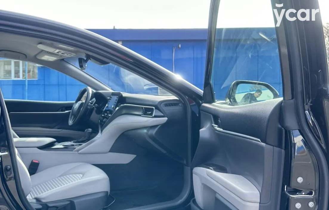 Toyota Camry 2022