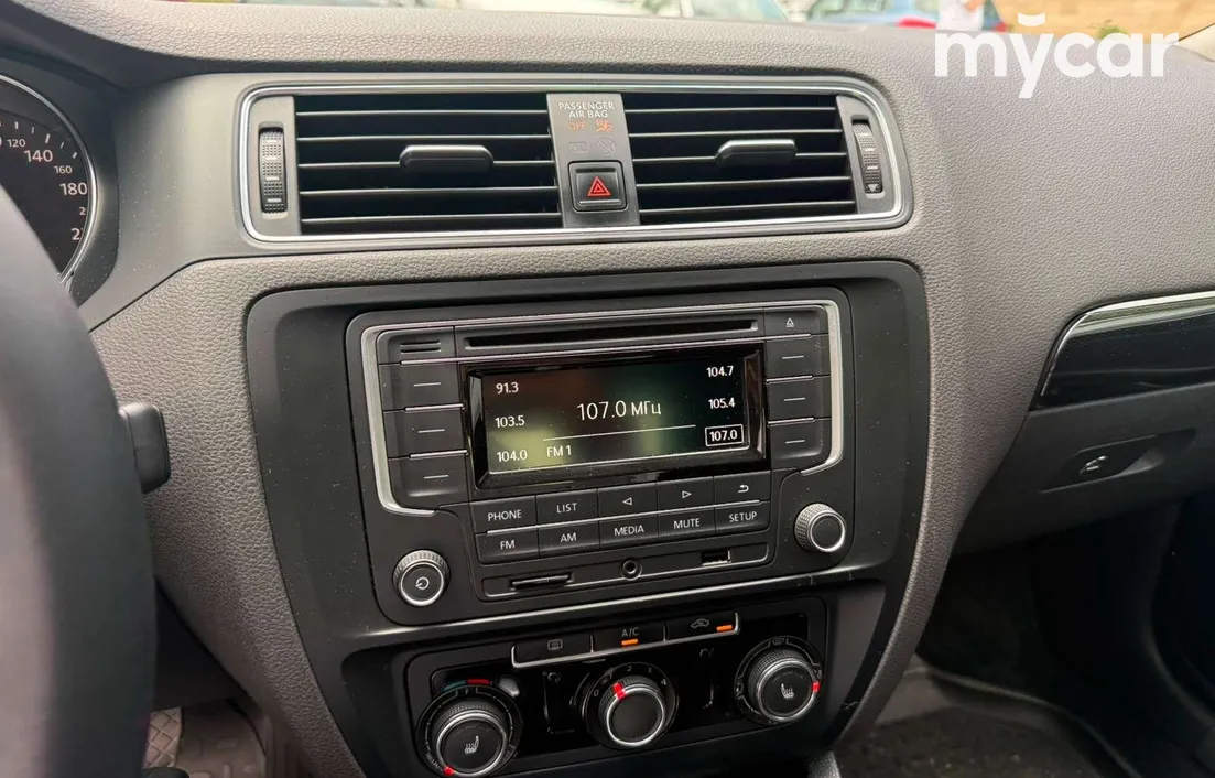 Volkswagen Jetta 2018