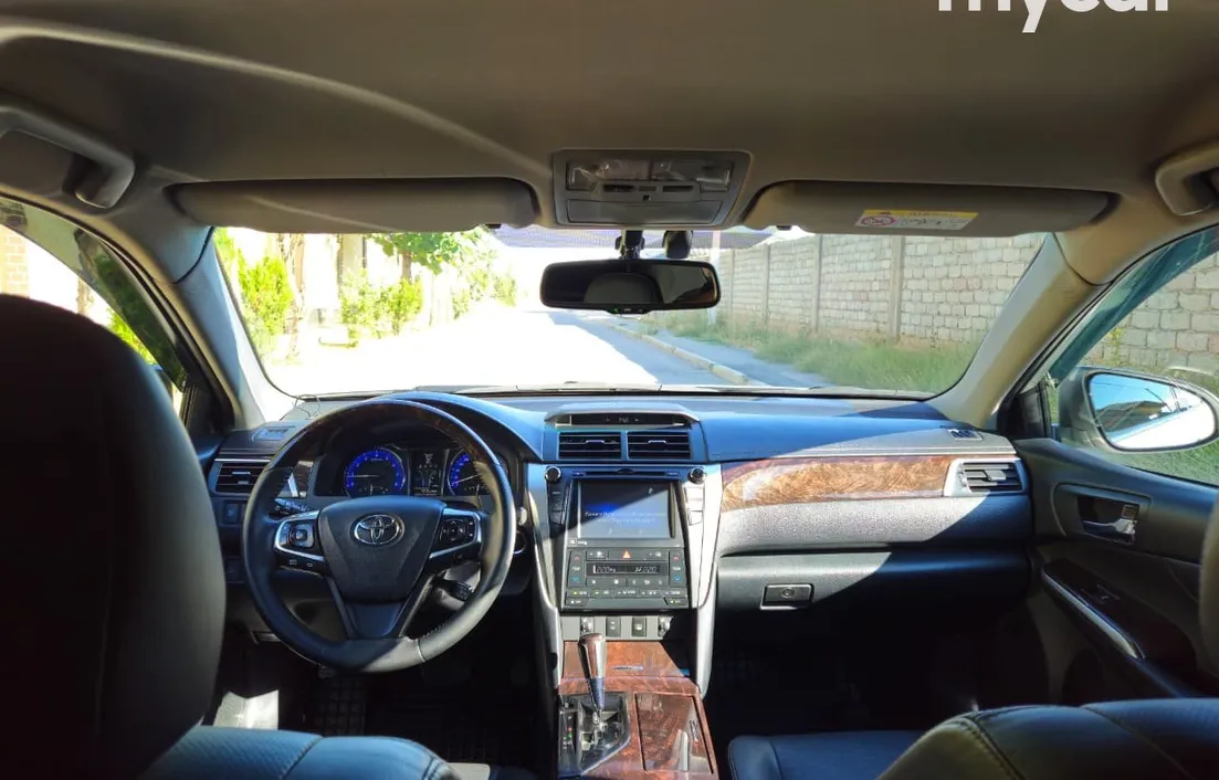 Toyota Camry 2015
