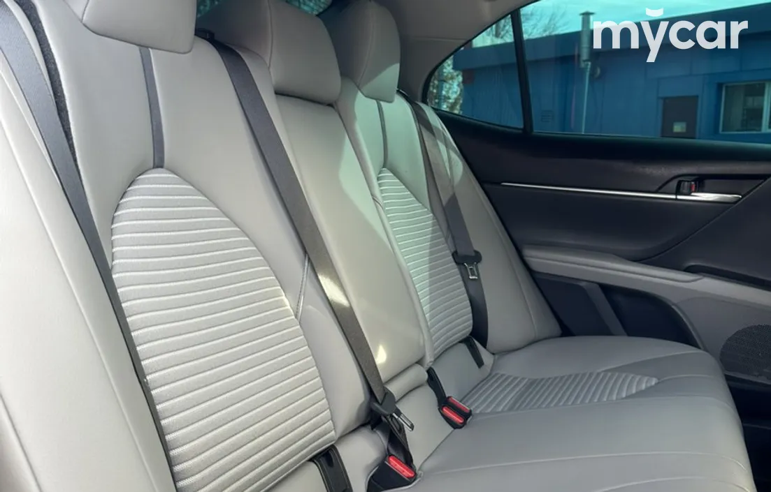 Toyota Camry 2022