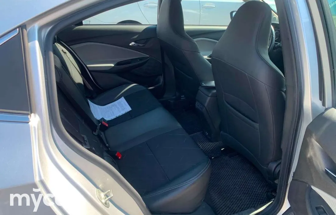 Chevrolet Onix 2025