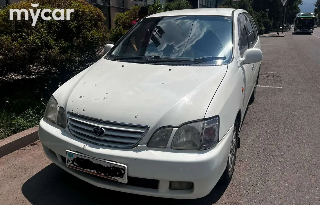 Toyota Gaia 1998