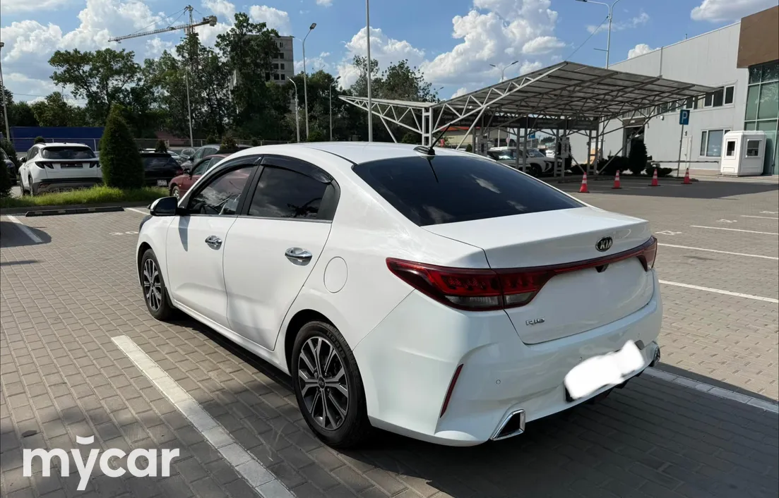 Kia Rio 2021