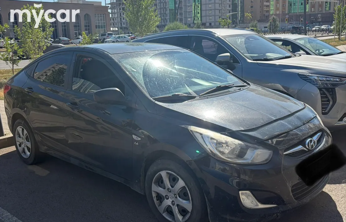 Hyundai Accent 2013