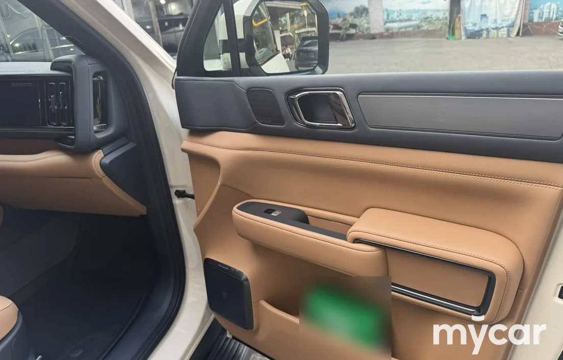 BYD FangChengBao Leopard 5 2025