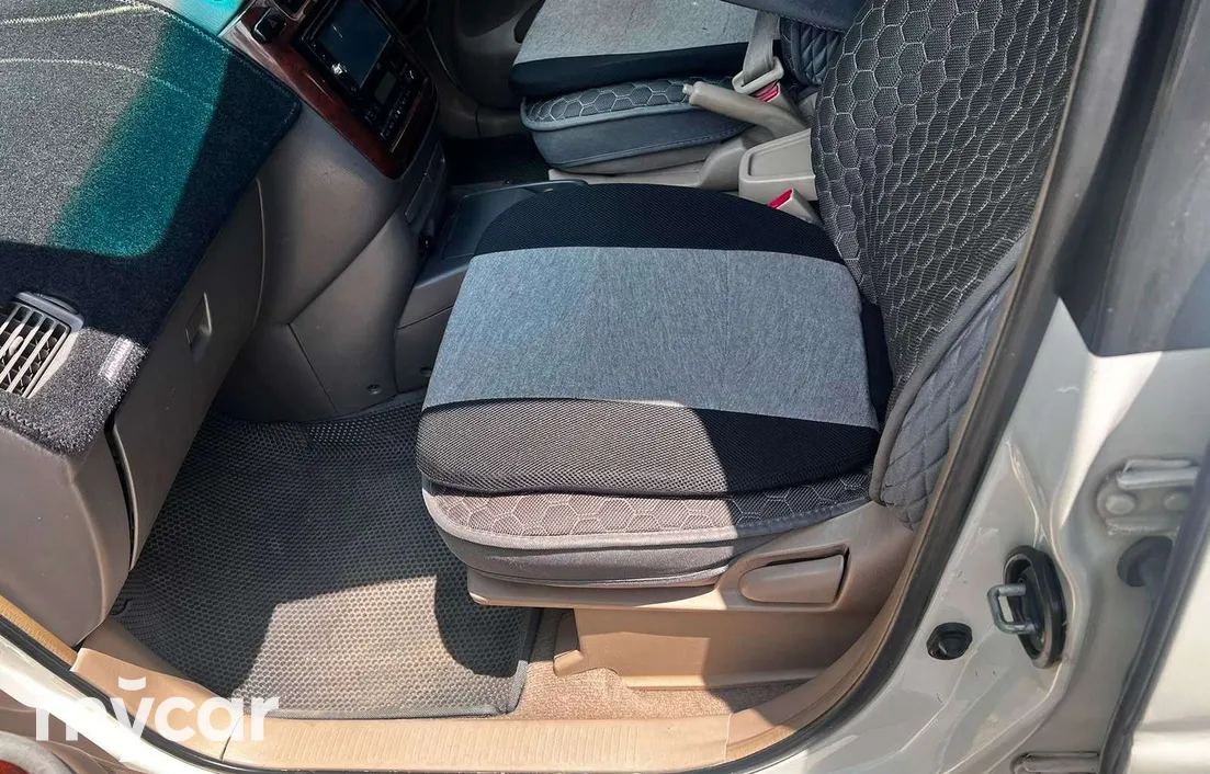 Toyota Gaia 1998