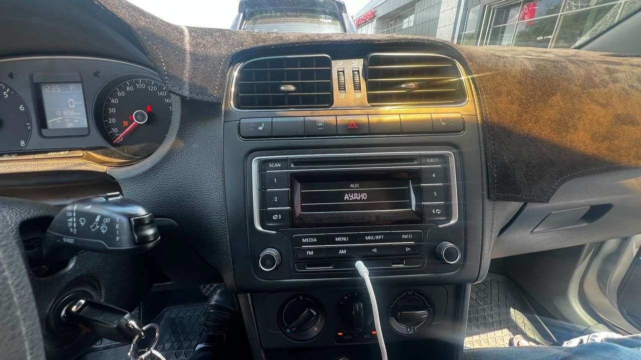 Volkswagen Polo 2014