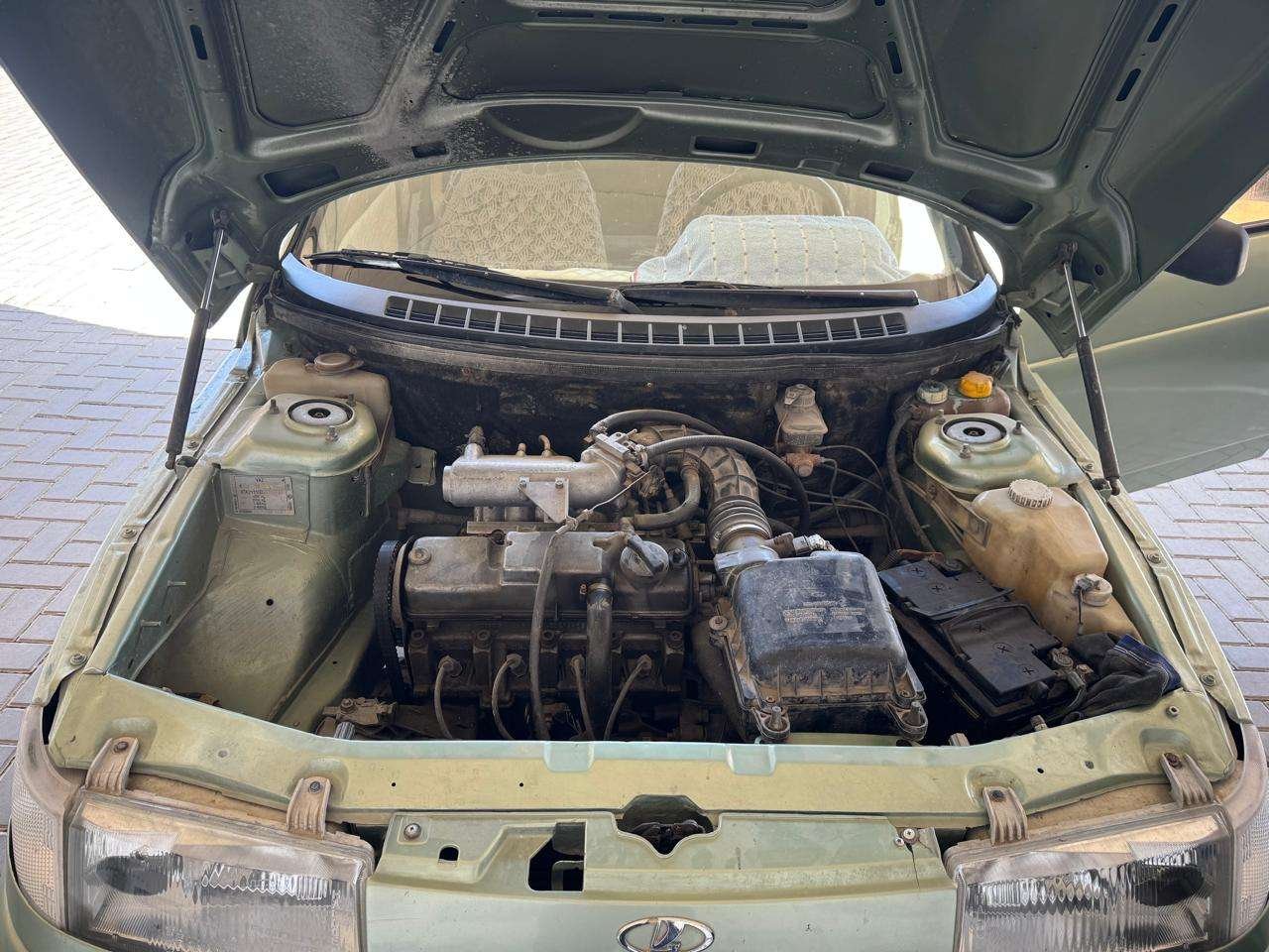 LADA 2111 2002