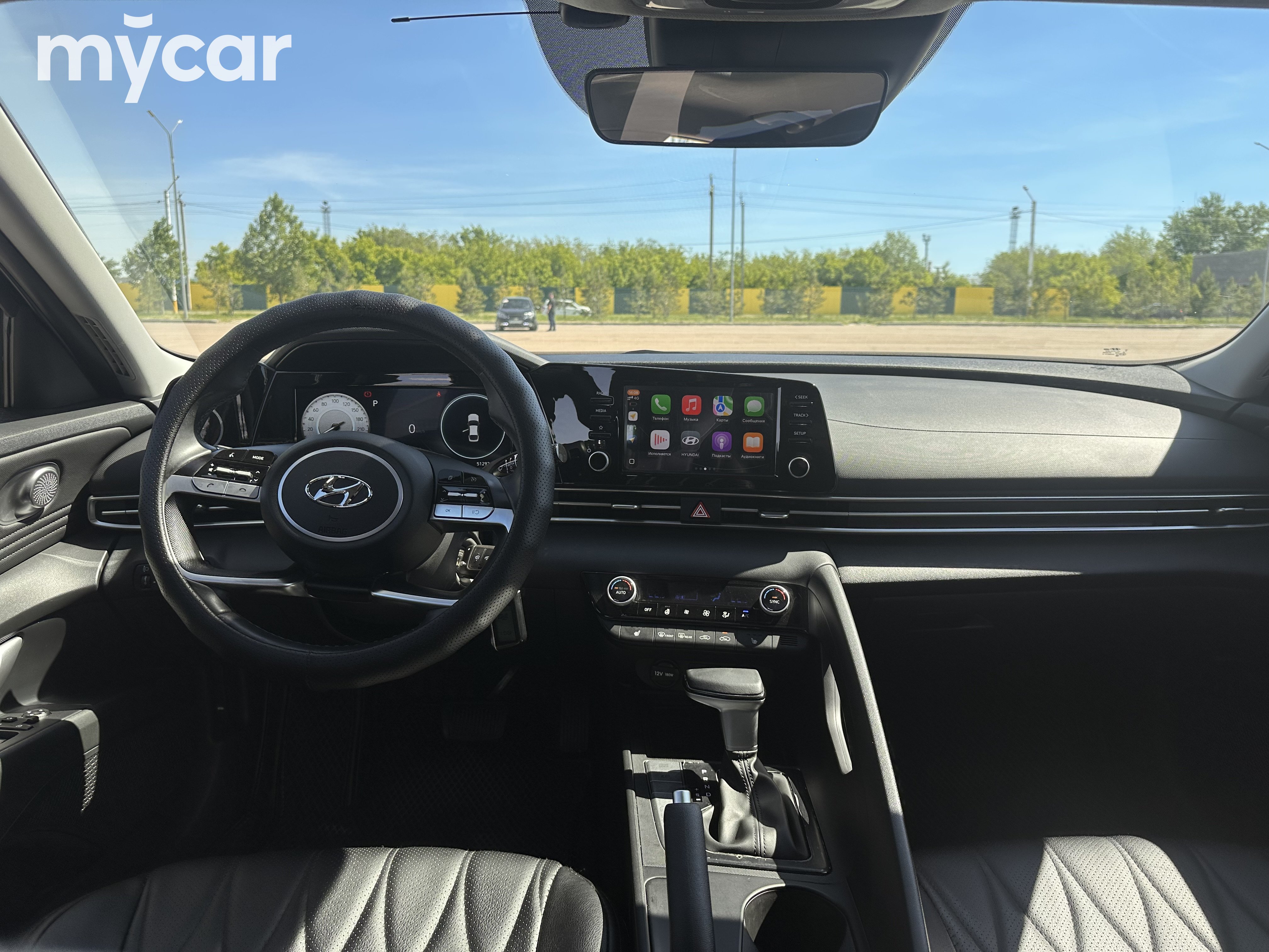 Hyundai Elantra 2023