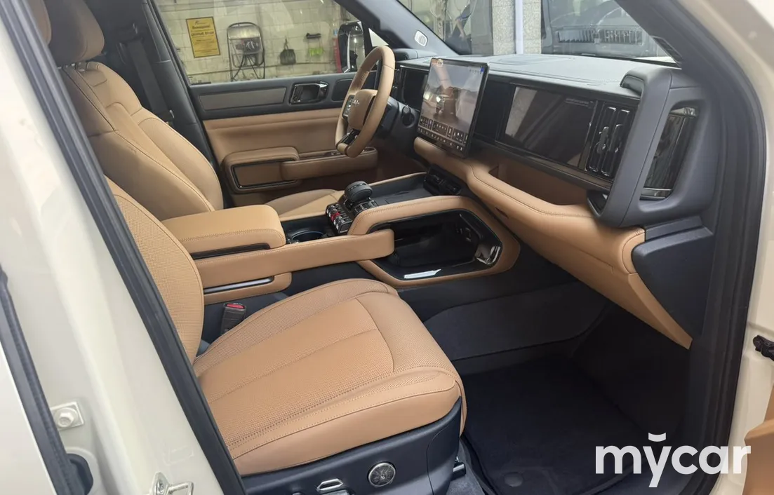 BYD FangChengBao Leopard 5 2025