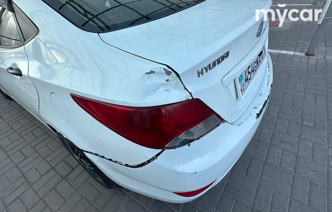 Hyundai Accent 2012