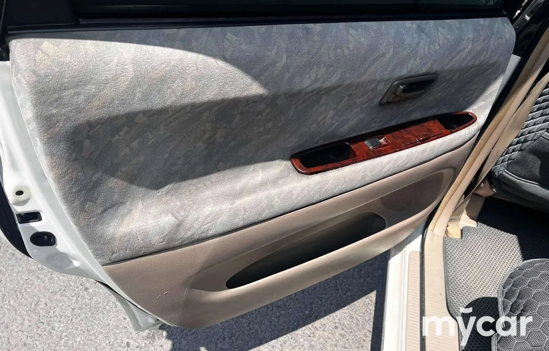 Toyota Gaia 1998