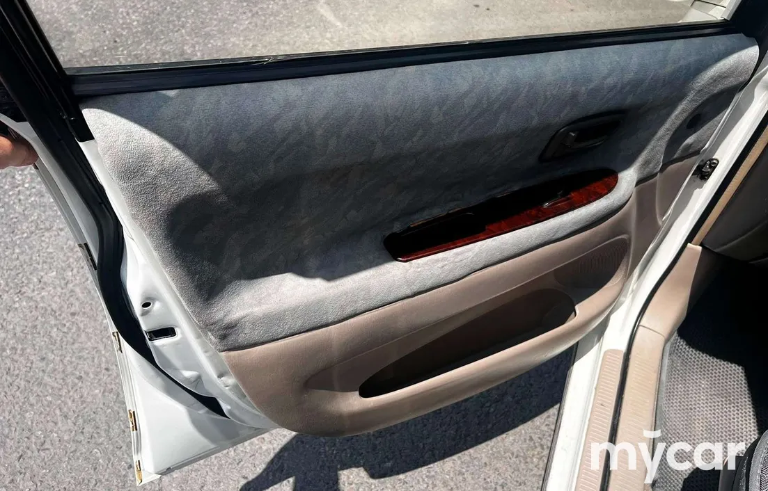 Toyota Gaia 1998