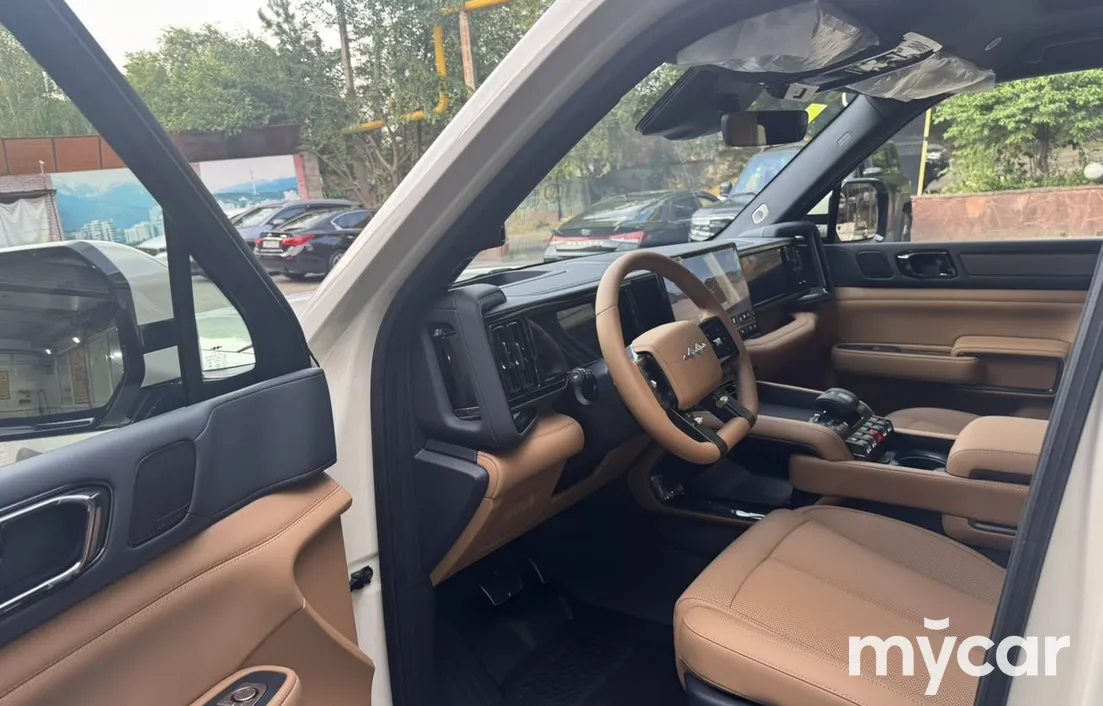 BYD FangChengBao Leopard 5 2025
