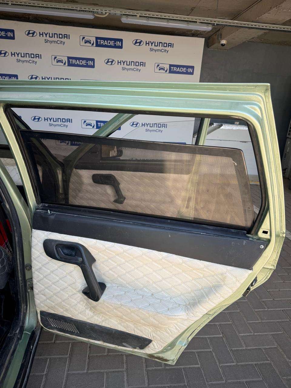 LADA 2111 2002