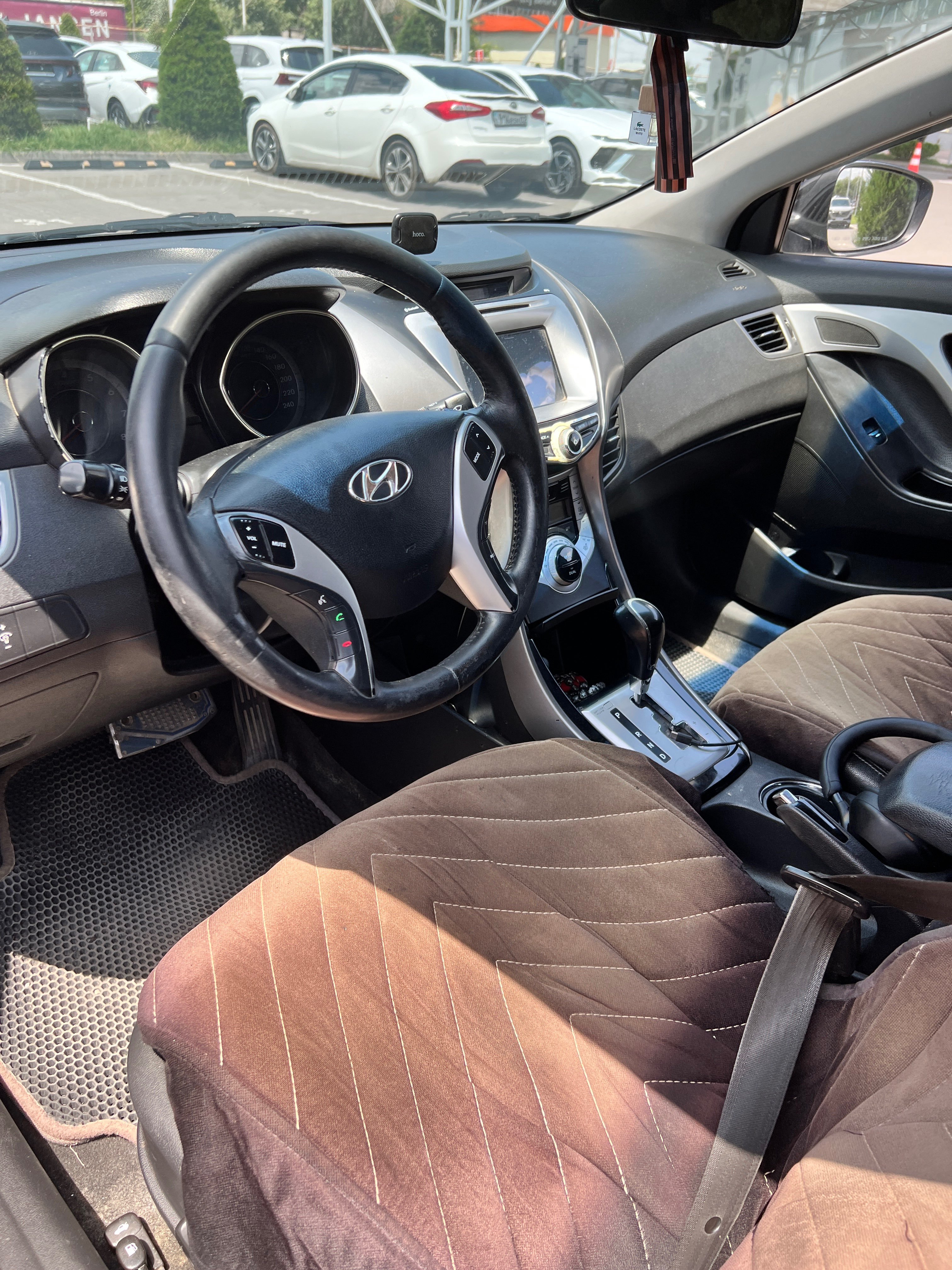 Hyundai Avante 2010