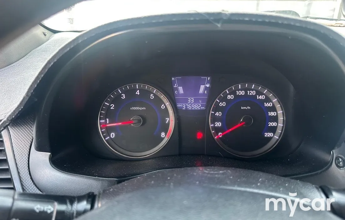 Hyundai Accent 2012