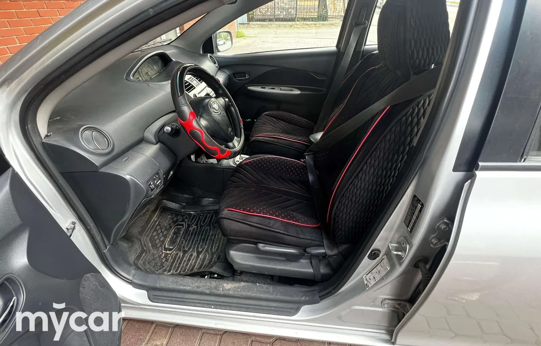 Toyota Yaris 2007