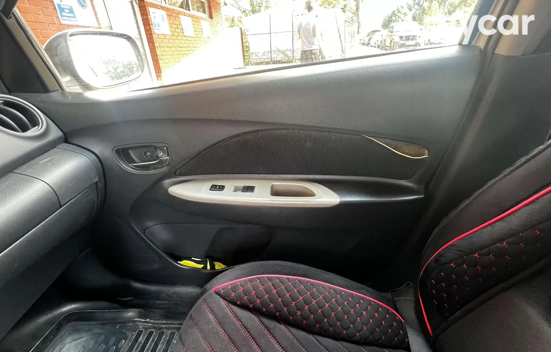 Toyota Yaris 2007