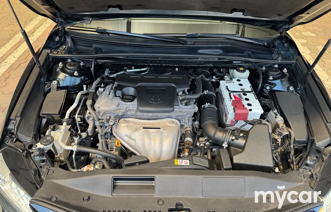 Toyota Camry 2019