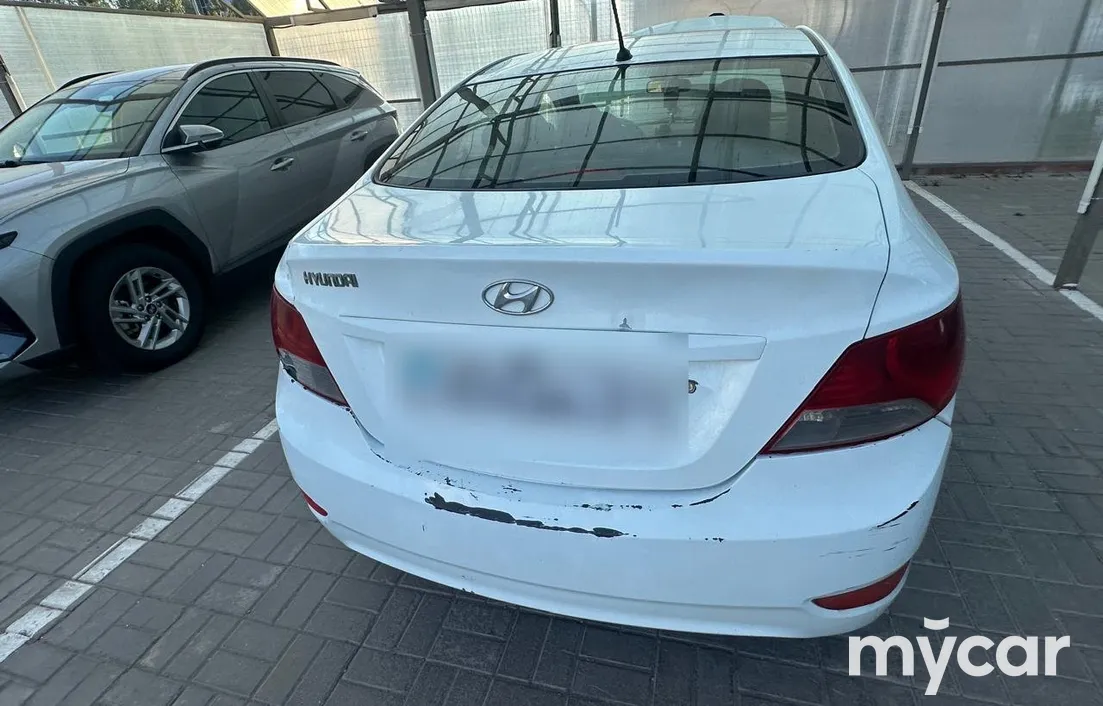 Hyundai Accent 2012