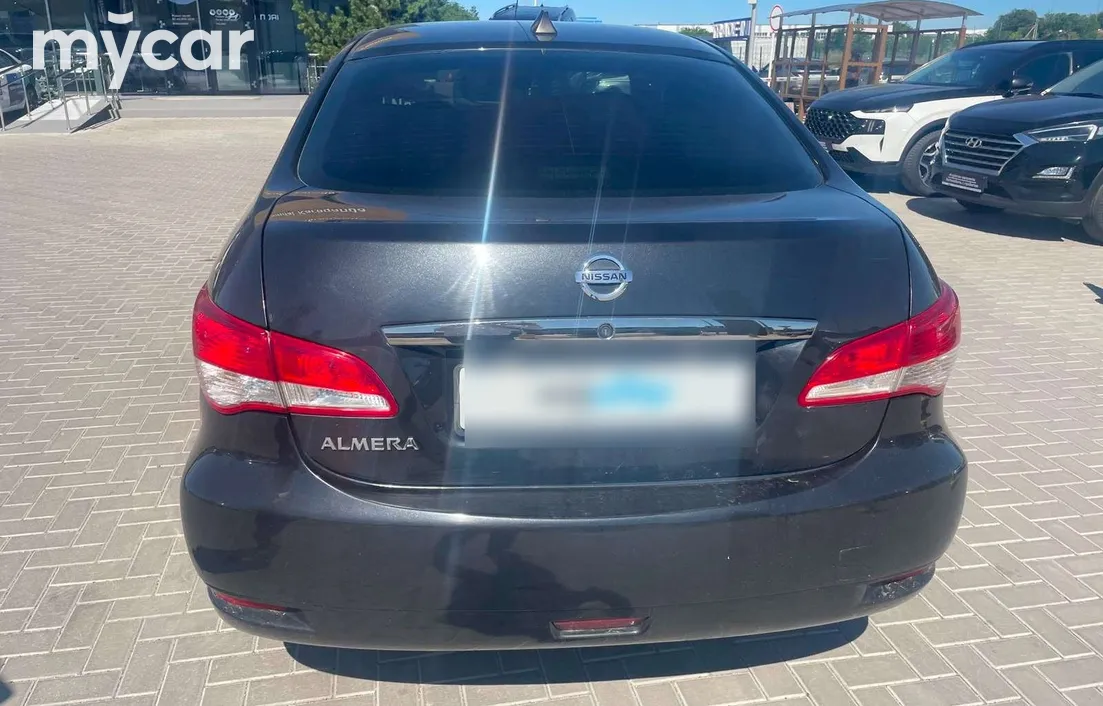 Nissan Almera 2013