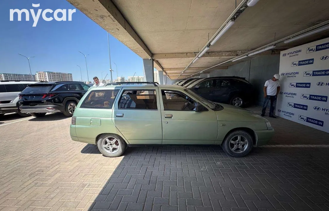 LADA 2111 2002